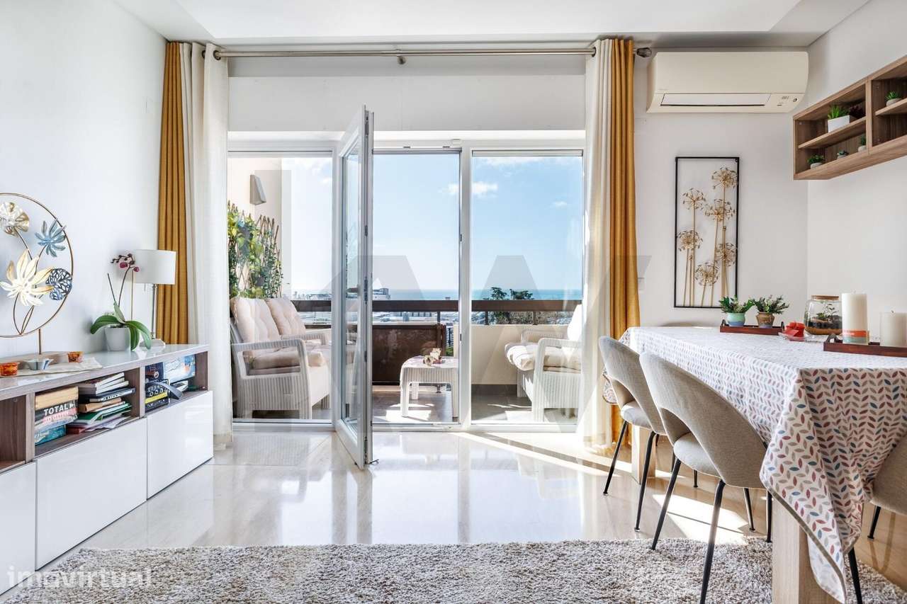 Apartamento T3 com Vista Mar junto ao Casino Estoril - Grande imagem: 4/26