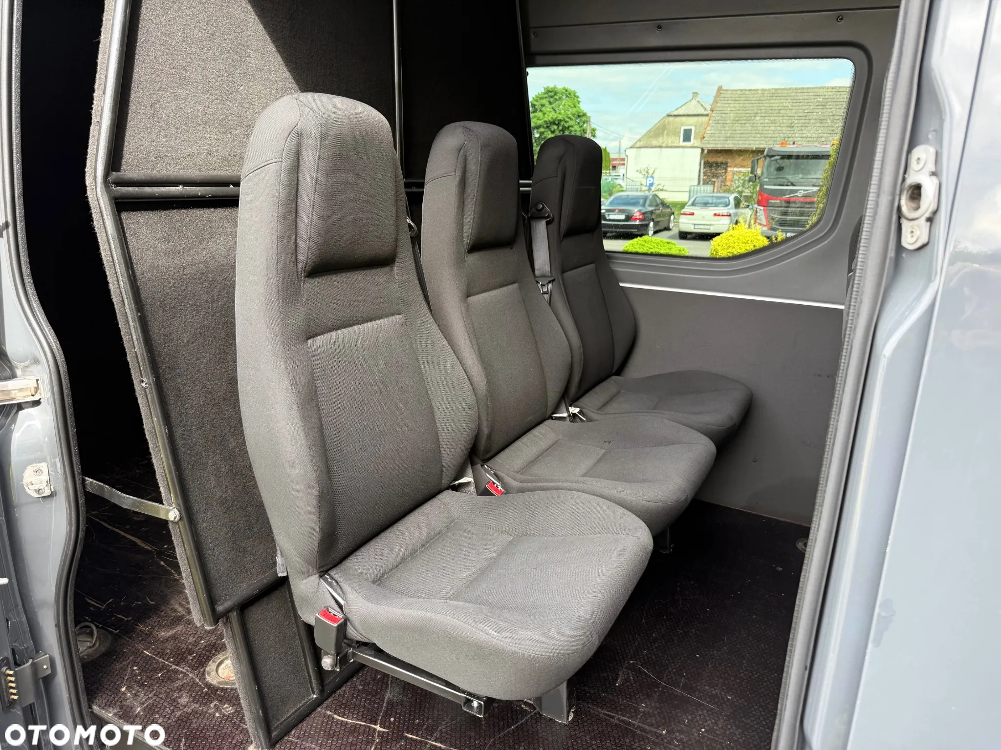 Iveco Daily 35S18 Hi-Matic L4H2 Maxi Furgon Doka Brygadówka 6-miejsc Salon PL, Jeden Właściciel - 16