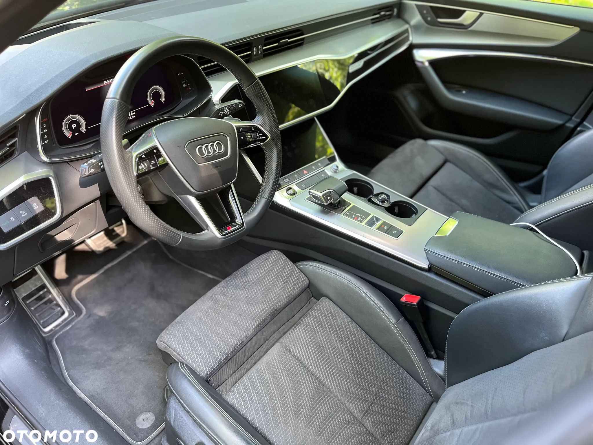 Audi A6 Avant 40 TDI quattro S tronic S line - 12