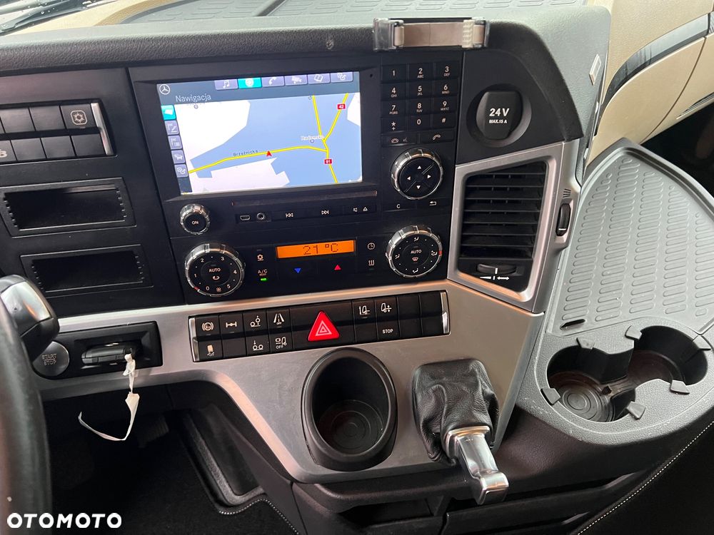 Mercedes-Benz 2546 GIGGASPACE ,firanka 7,80m - 23