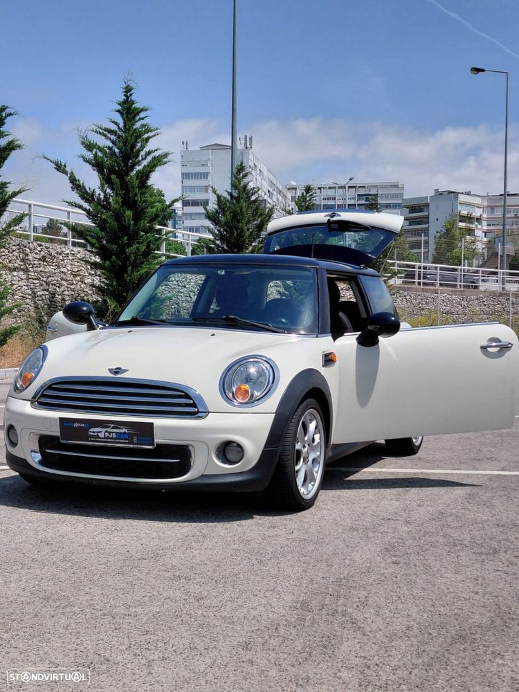 MINI 3 Portas Cooper D - 5