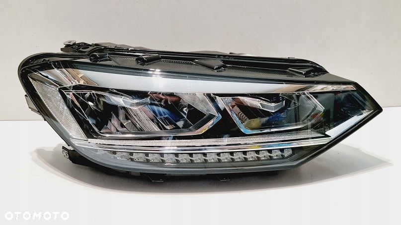 REFLEKTOR PRAWY FULL LED VW TOURAN II 5TB EUROPA - 1