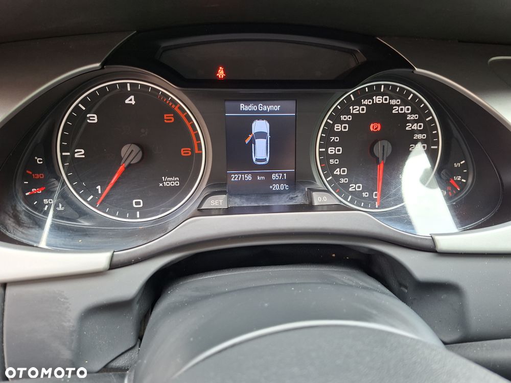 Audi A4 Avant - 8