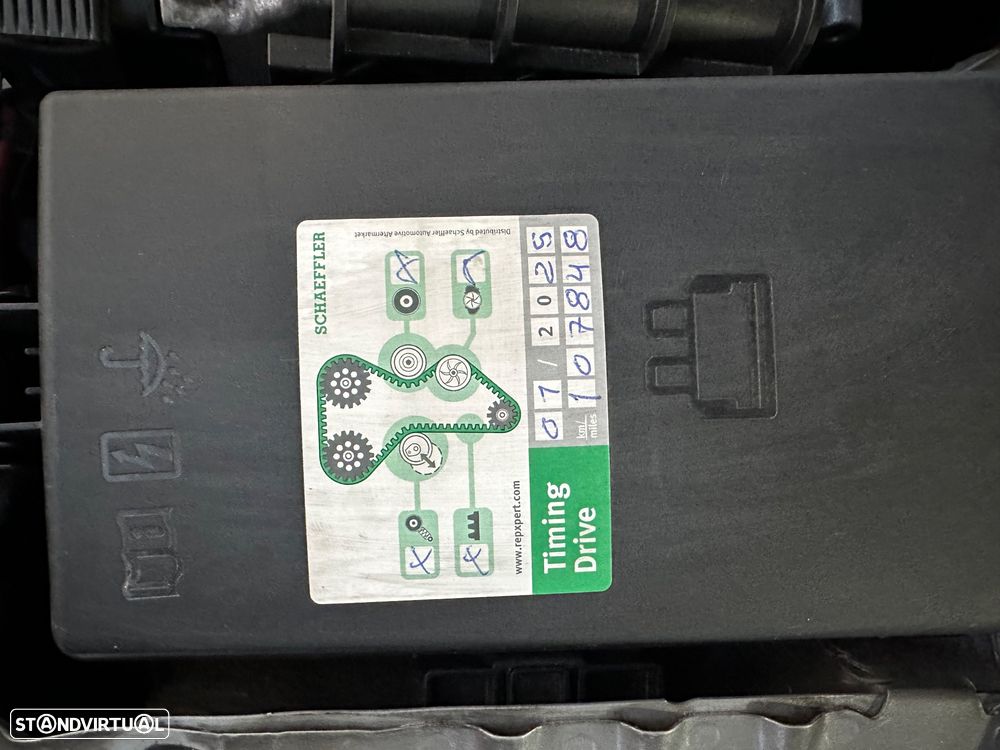 VW Golf 1.6 TDi Highline DSG - 40