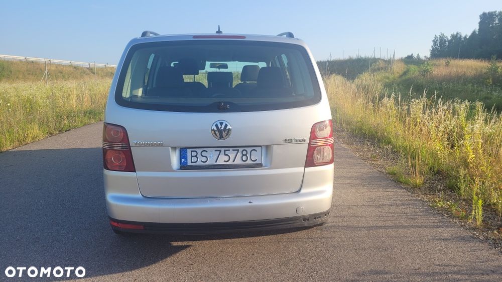 Volkswagen Touran - 6
