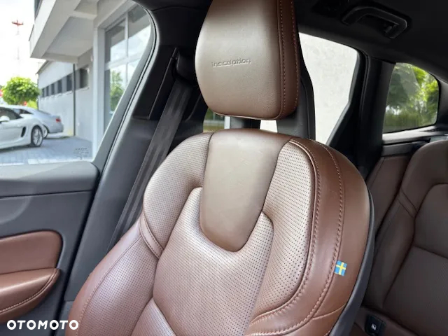 Volvo XC 60 T5 AWD Inscription - 22