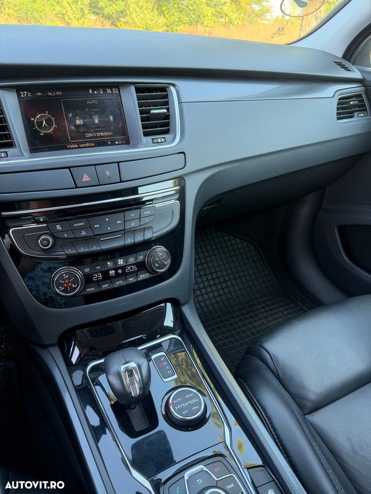 Peugeot 508 Hybrid4 - 9