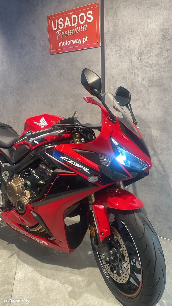 Honda CBR CBR650R - 4