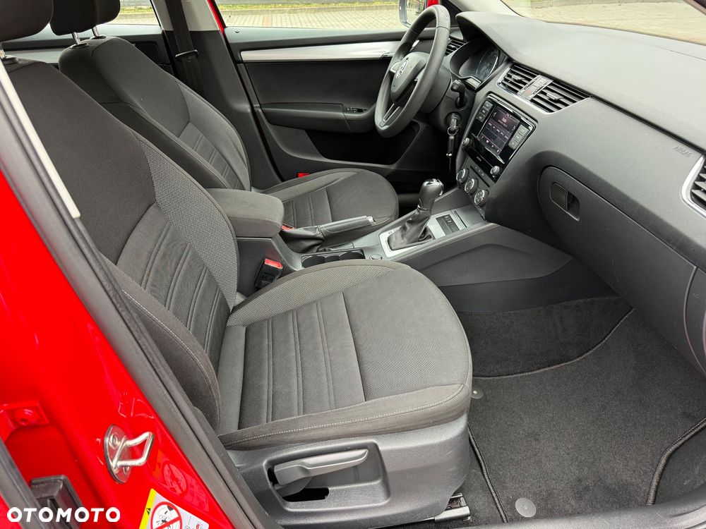 Skoda Octavia 1.6 TDI DSG Ambition - 17