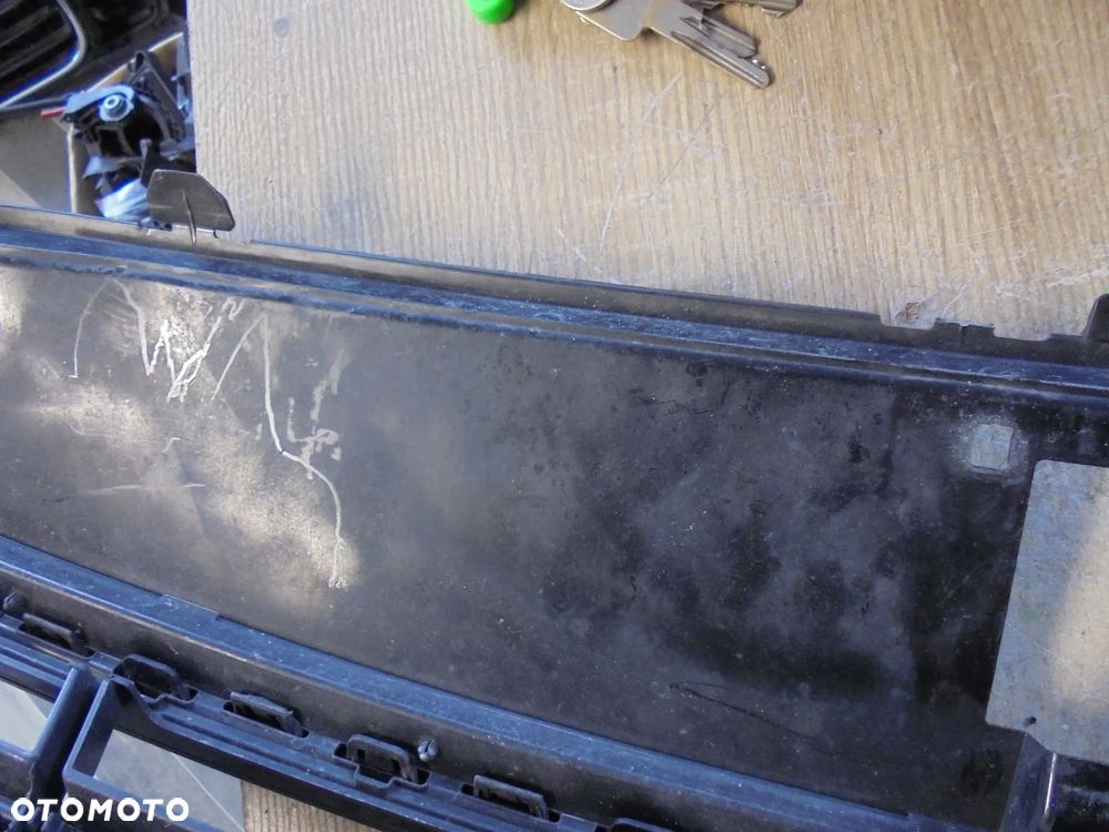 VOLKSWAGEN PASSAT B8 R-LINE GRILL ATRAPA - 9