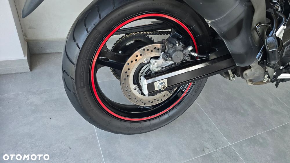 Suzuki V-STROM - 33