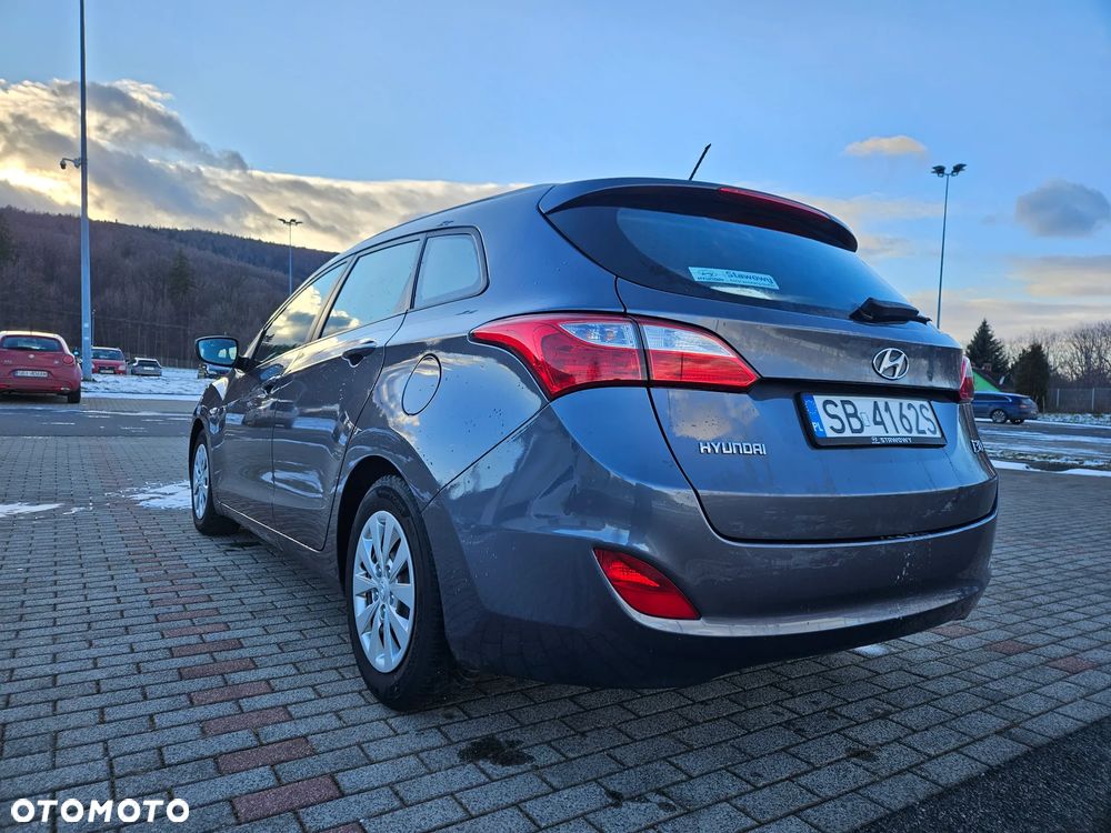Hyundai i30 1.6 CRDi Classic + - 13
