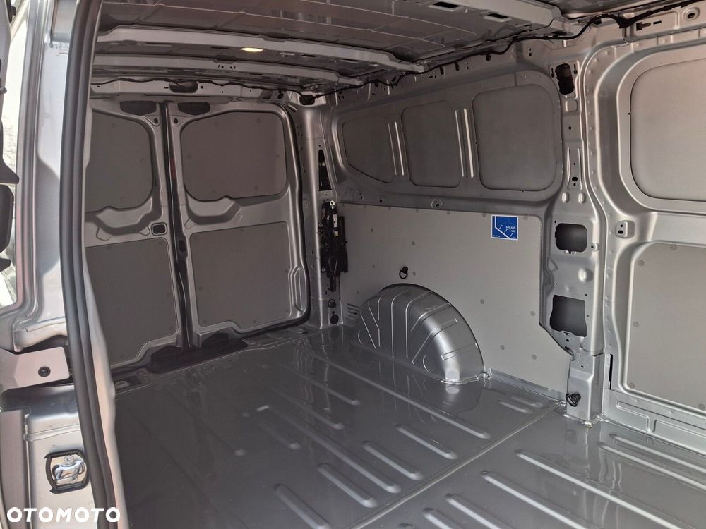Volkswagen Transporter - 16