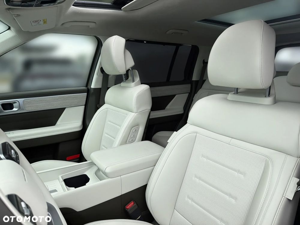 Hyundai Santa Fe - 11