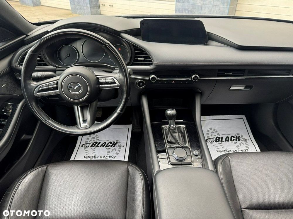 Mazda 3 - 9