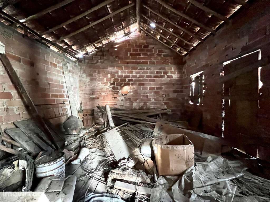 Moradia Geminada com garagem em zona da Adémia - Grande imagem: 2/4