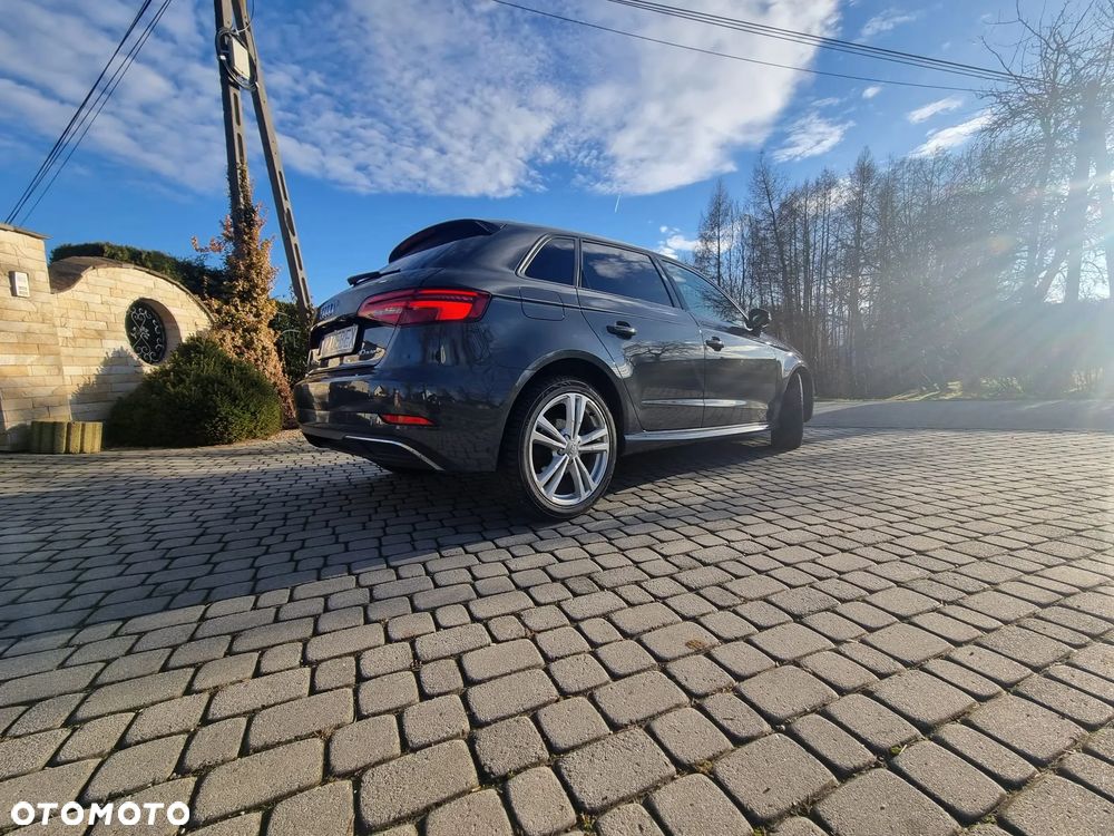 Audi A3 Sportback - 16