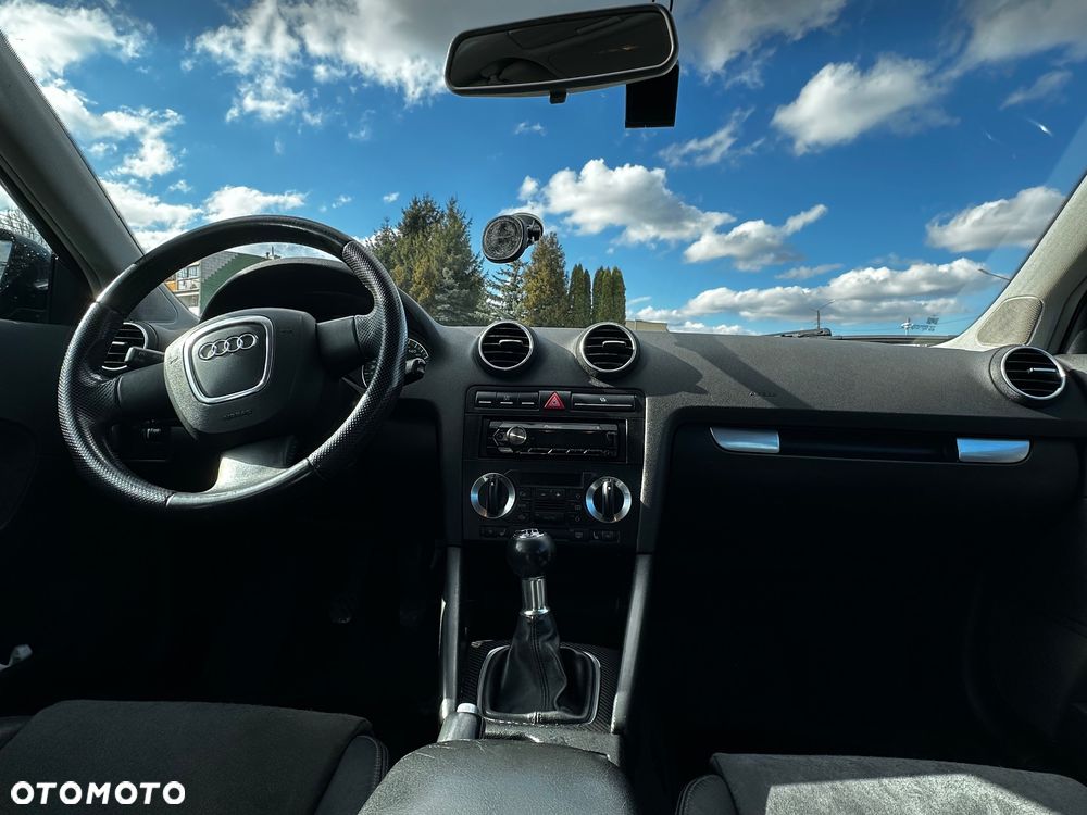 Audi A3 Sportback 2.0 TDI Ambiente - 9