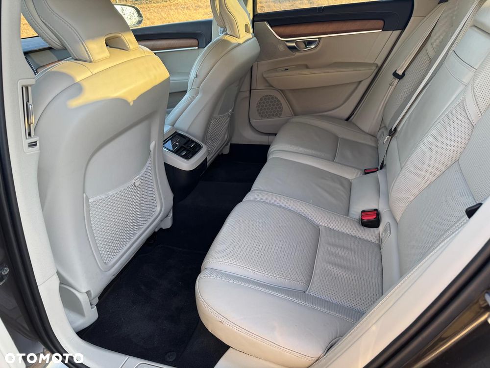 Volvo V90 D4 AWD Geartronic Inscription - 19