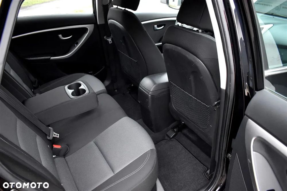Hyundai i30 Kombi 1.6 CRDI Passion Plus - 20
