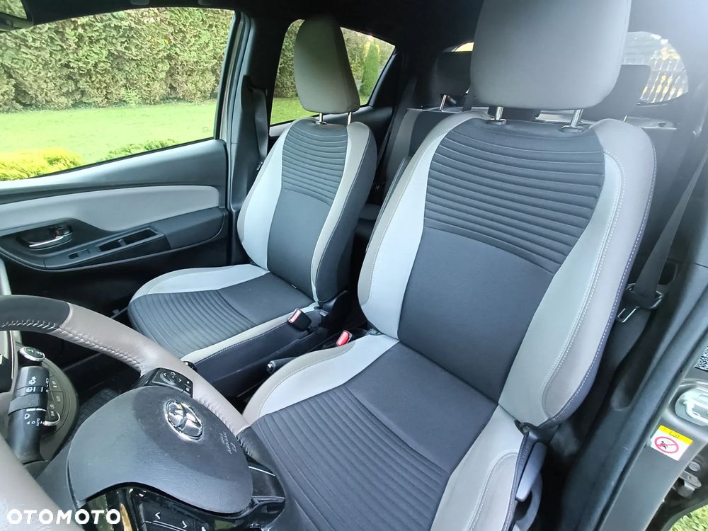 Toyota Yaris - 18