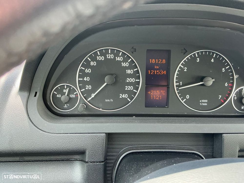 Mercedes-Benz A 160 BlueEFFICIENCY Avantgarde - 4