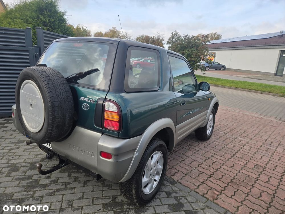 Toyota RAV4 2.0 - 4