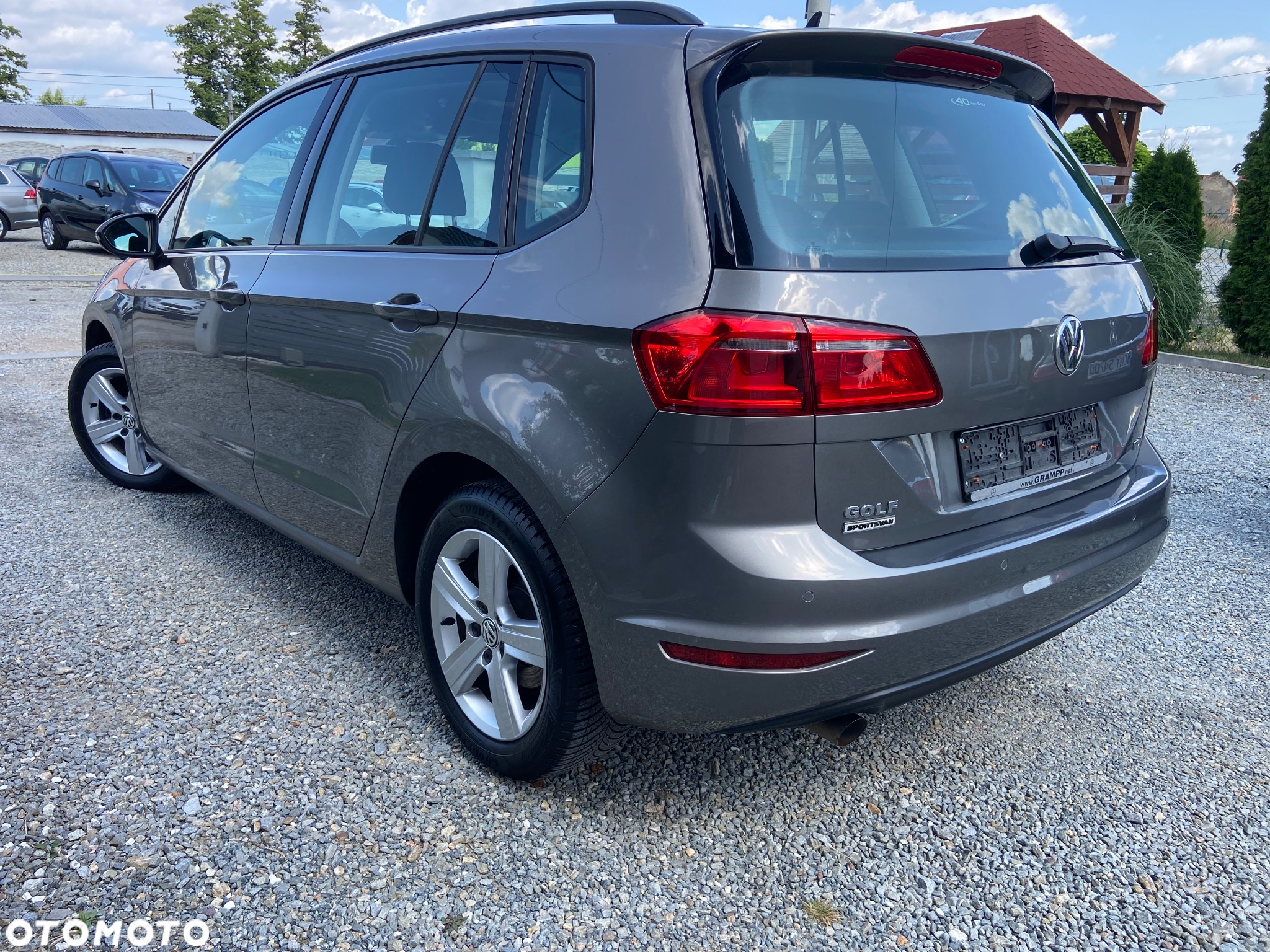 Volkswagen Golf Sportsvan 1.6 TDI BlueMotion Comfortline - 2