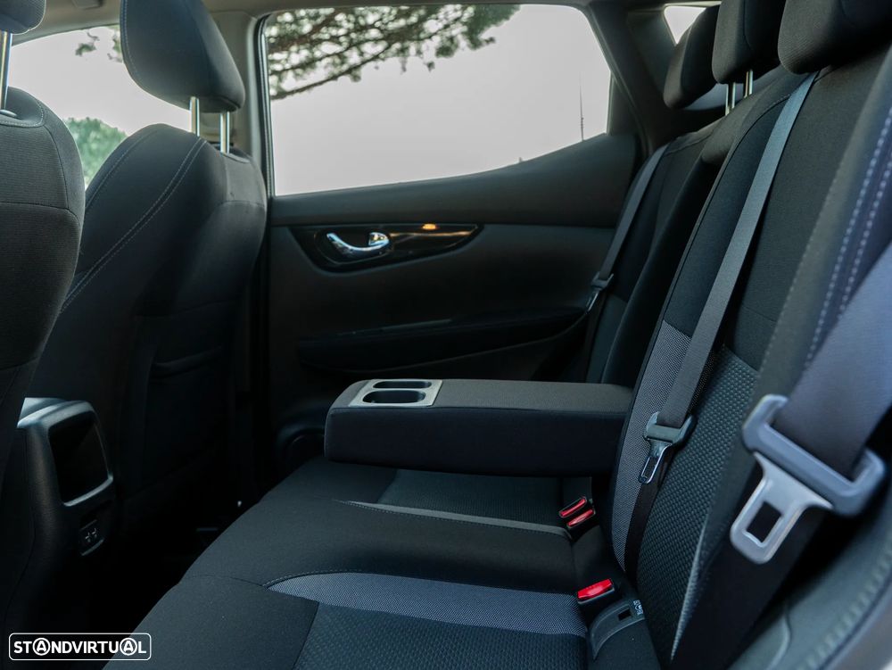 Nissan Qashqai 1.5 dCi DCT N-CONNECTA - 23