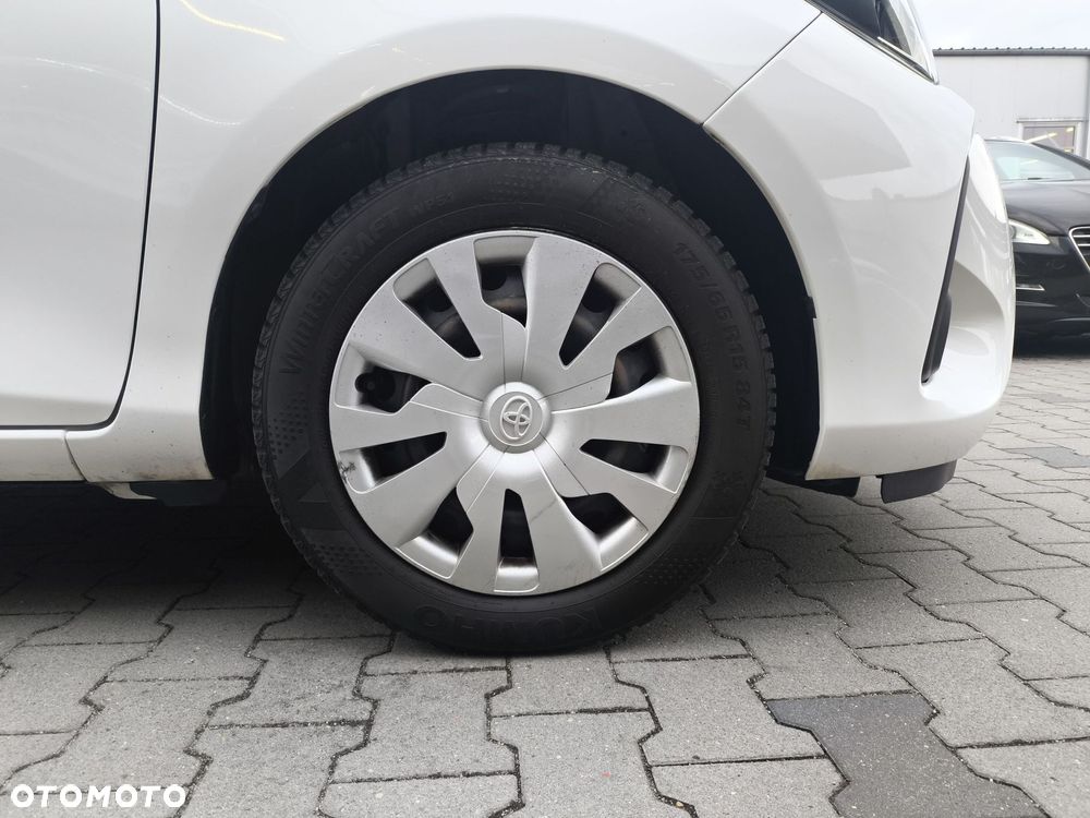 Toyota Yaris - 16