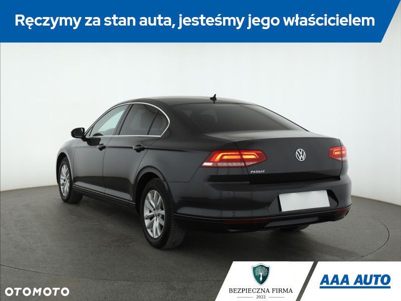 Volkswagen Passat - 5