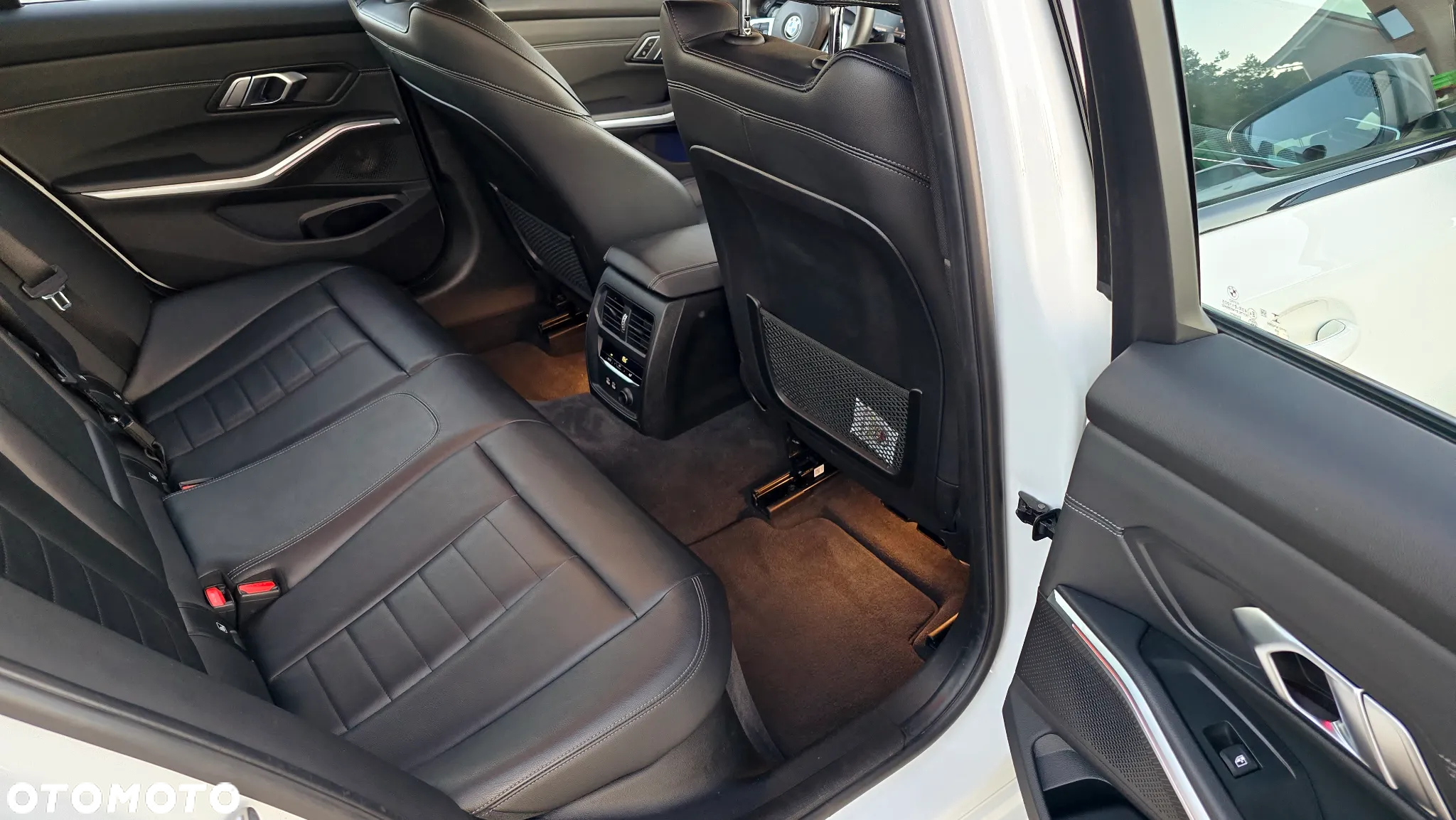 BMW Seria 3 320d xDrive M Sport Shadow sport - 12
