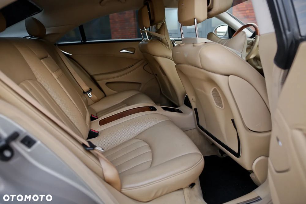 Mercedes-Benz CLS 350 CGI 7G-TRONIC - 26