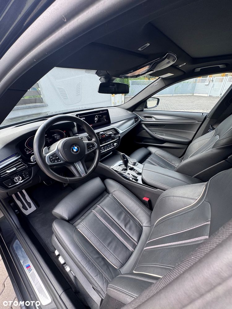 BMW Seria 5 530d xDrive mHEV M Sport sport - 31