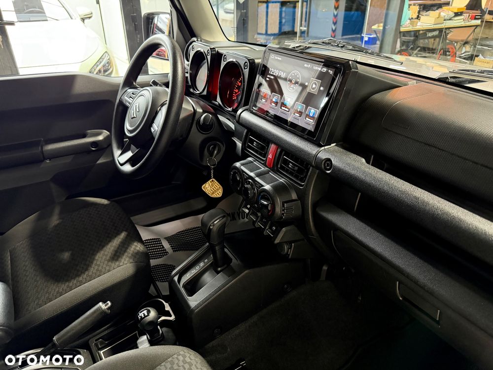 Suzuki Jimny - 32