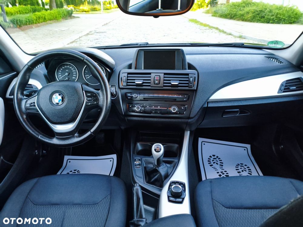 BMW Seria 1 116i Sport Line - 29