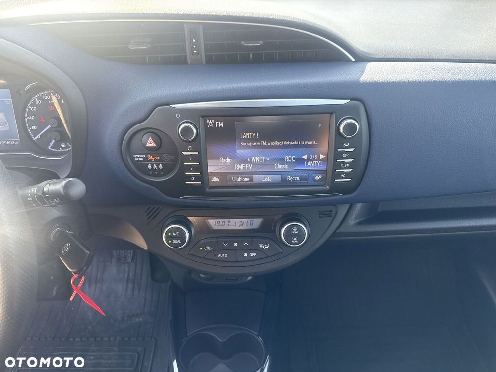 Toyota Yaris 1.5 Selection - 22
