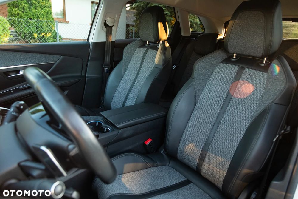 Peugeot 3008 THP 165 EAT6 Stop & Start Allure - 8