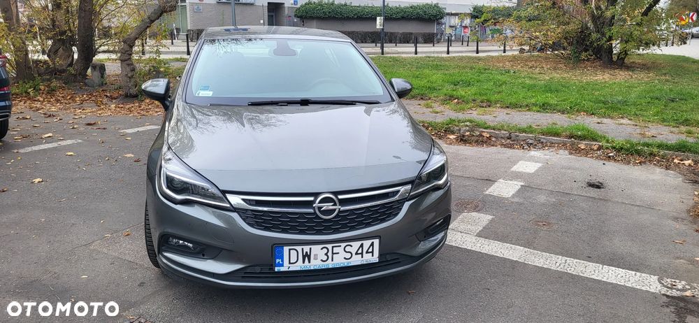 Opel Astra 2018 photo 2