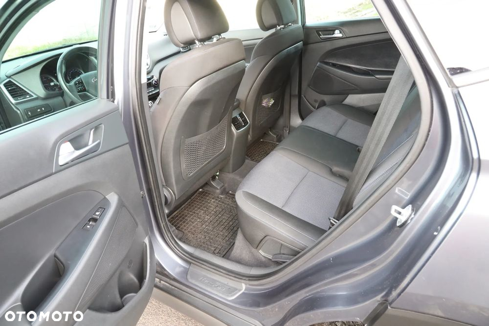 Hyundai Tucson 1.7 CRDI BlueDrive Style 2WD DCT - 17