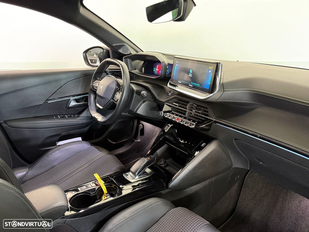 Peugeot e-208 50 kWh GT Line - 26