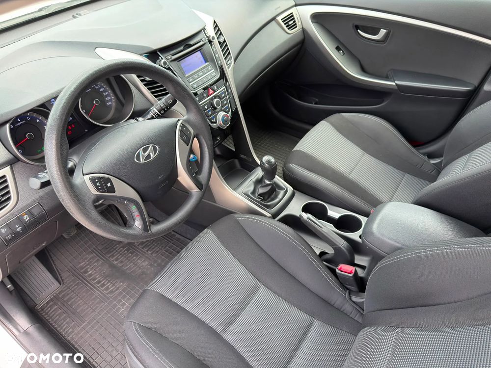 Hyundai i30 1.4 Classic + - 9