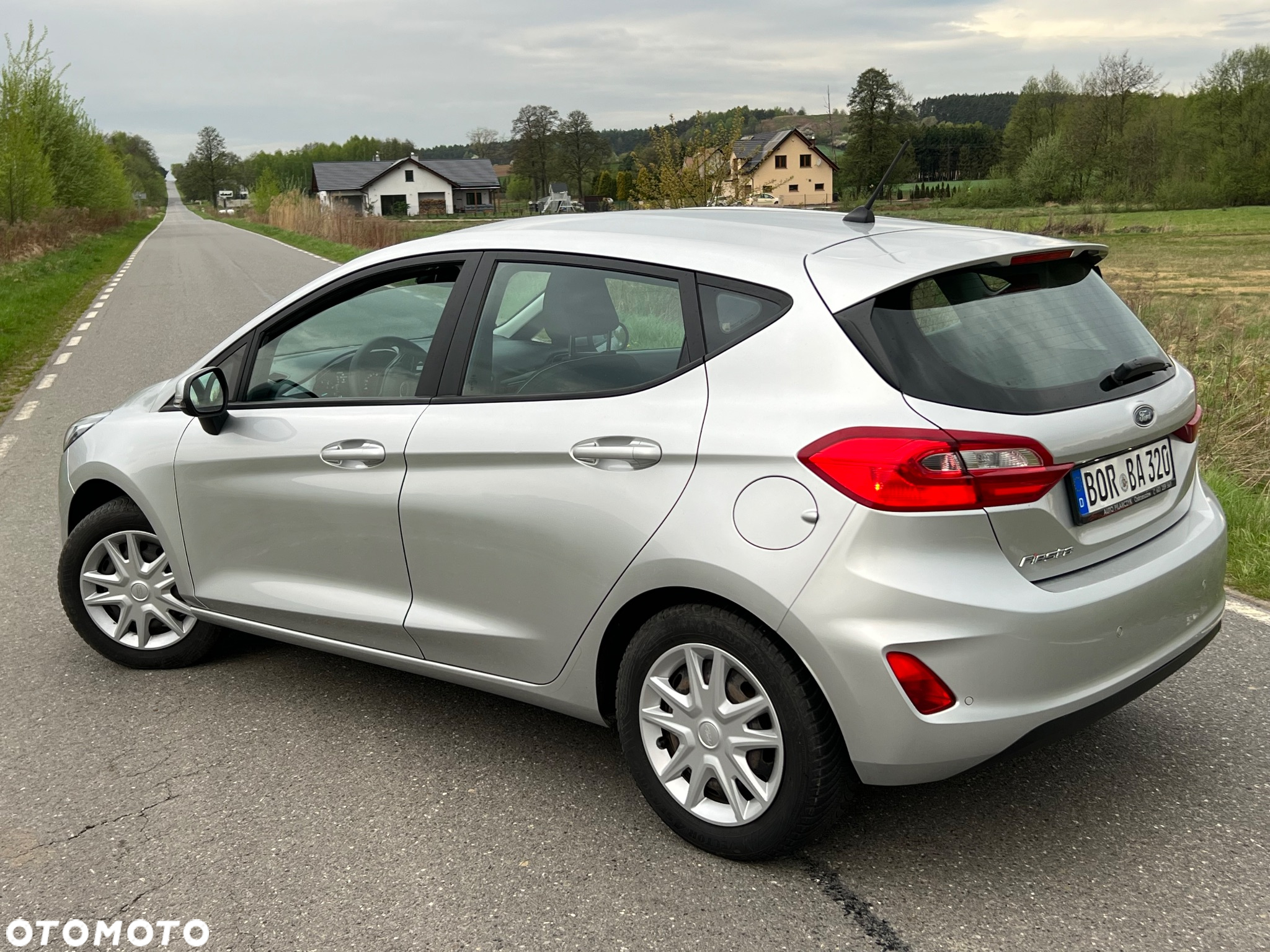 Ford Fiesta 1.0 EcoBoost S&S COOL&CONNECT - 17