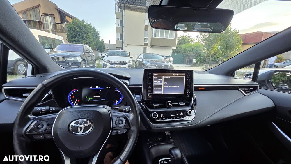 Toyota Corolla 1.8 HSD Active - 14
