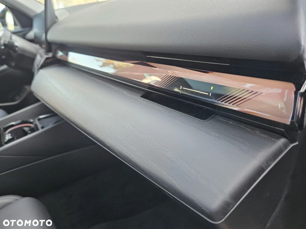 BMW Seria 5 530e PHEV - 19