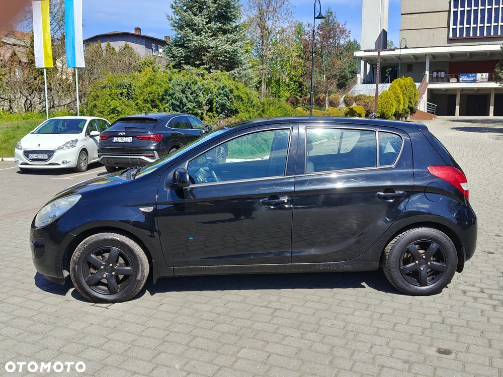 Hyundai i20 - 15