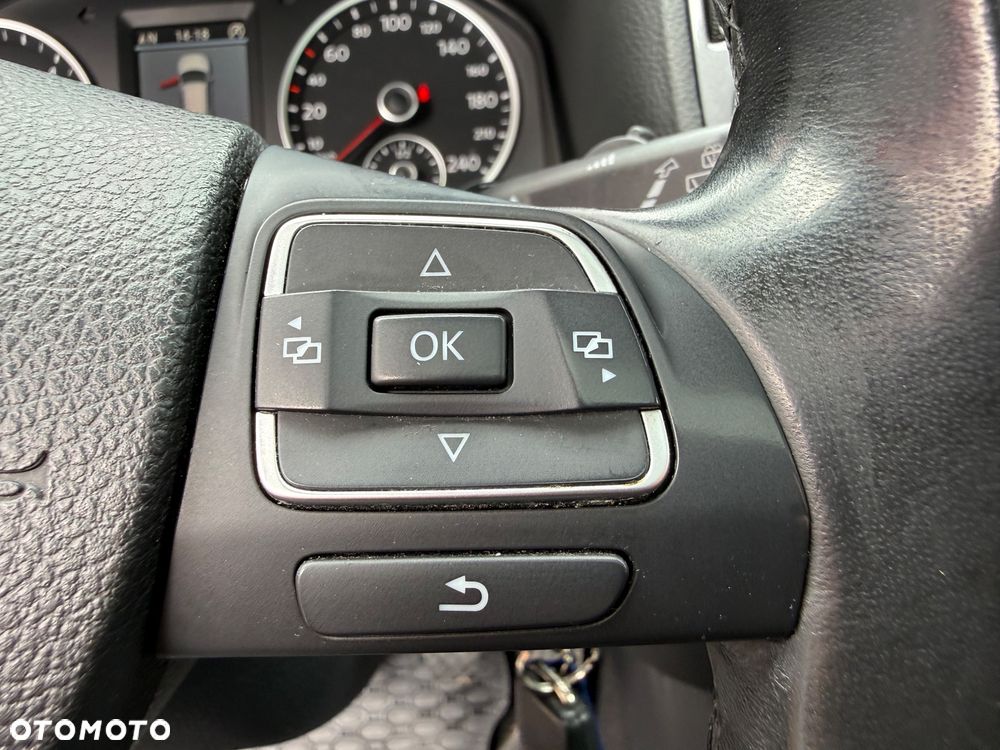 Volkswagen Tiguan 2.0 TDI Perfectline - 32