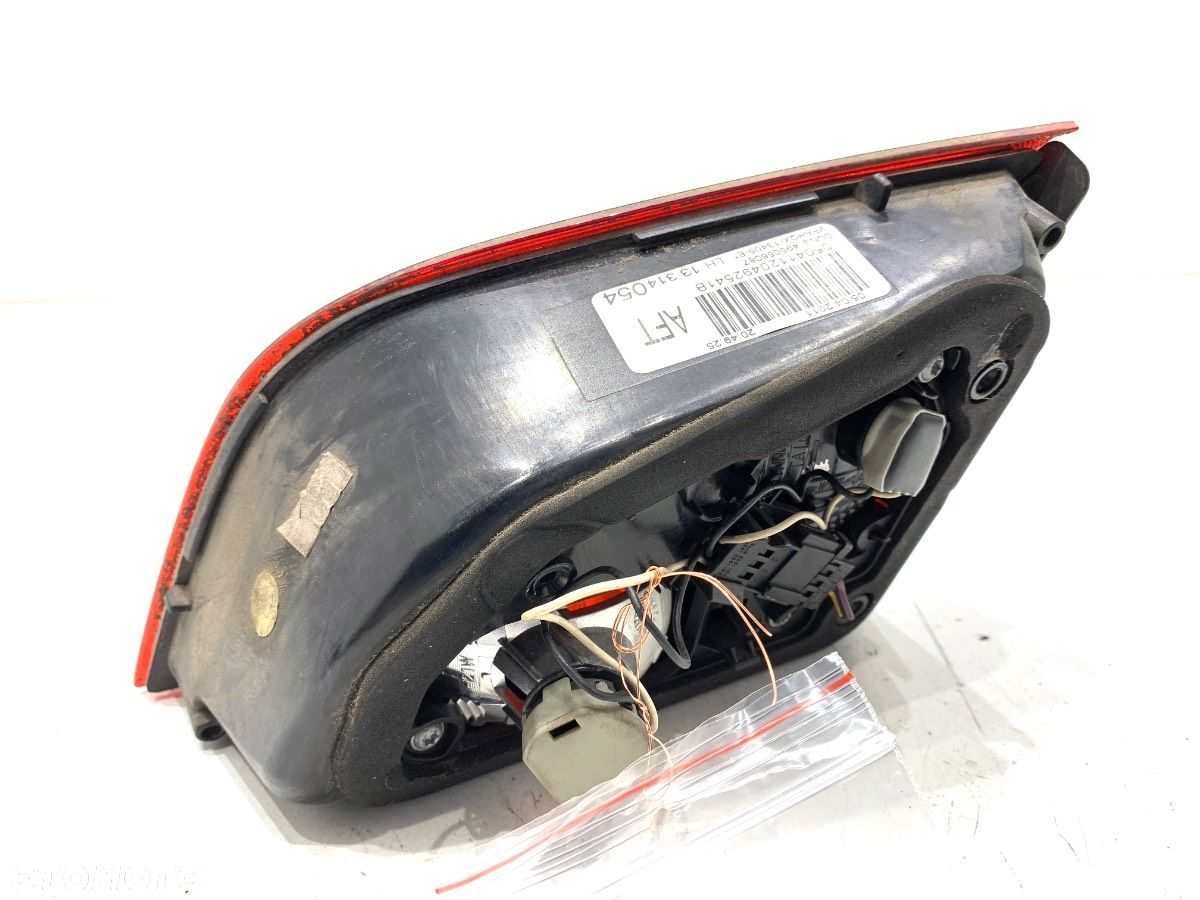 LAMPA TYŁ LEWA WEWNĘTRZNA - 129.00 PLN - OPEL ASTRA J Sports Tourer (P10) 2010 - 2015 2.0 CDTI - 3