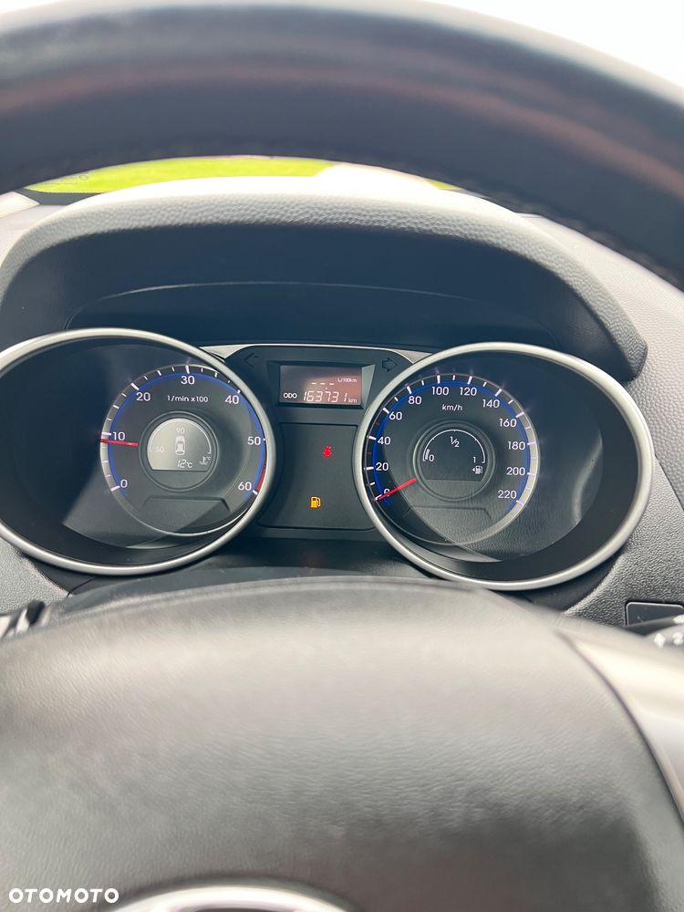 Hyundai ix35 2.0 CRDi Premium 4WD - 18