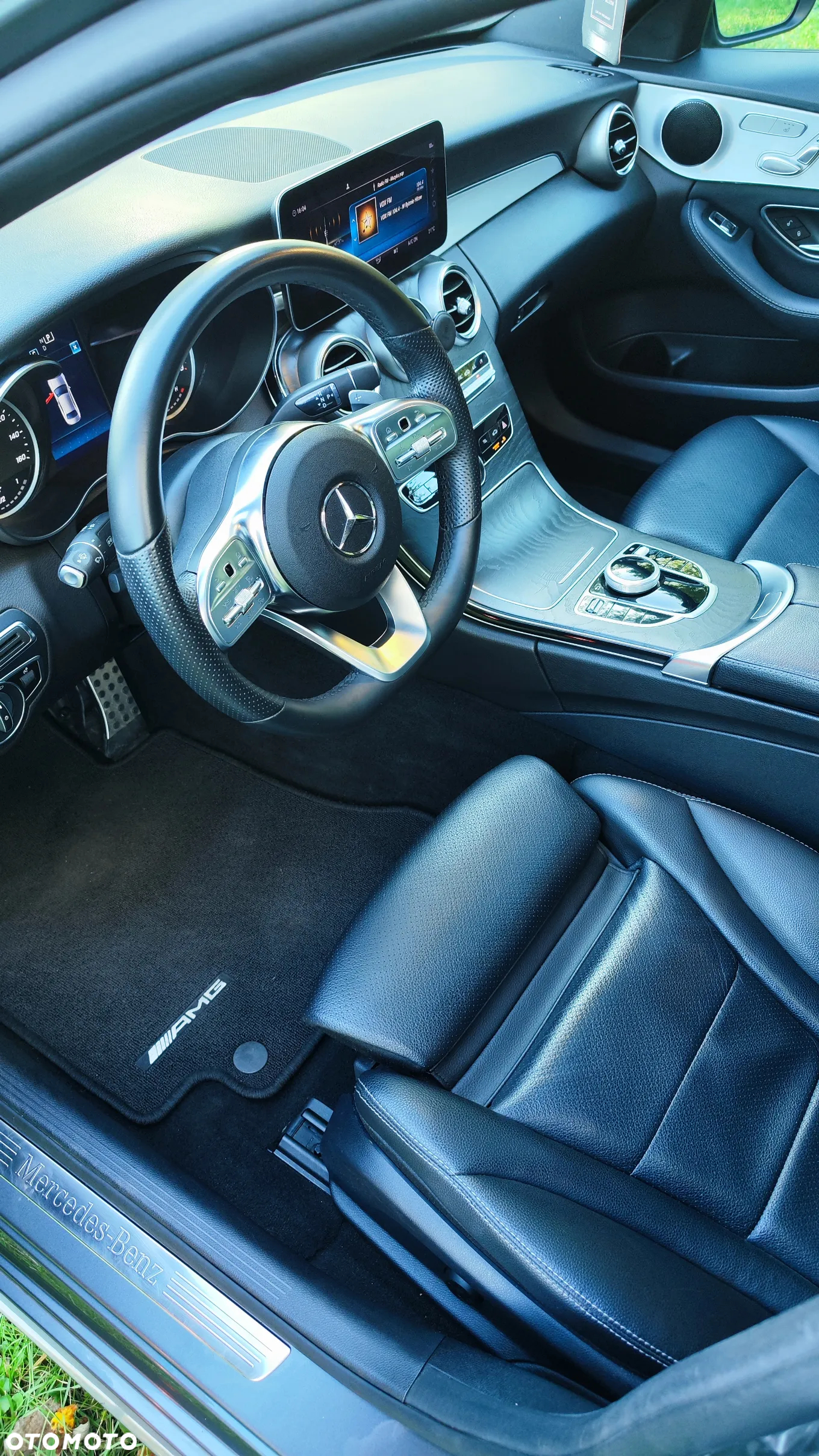 Mercedes-Benz Klasa C 300 9G-TRONIC - 13